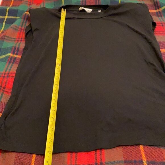 7 for all mankind shoulder pad muscle tee . size xs - Picture 9 of 10